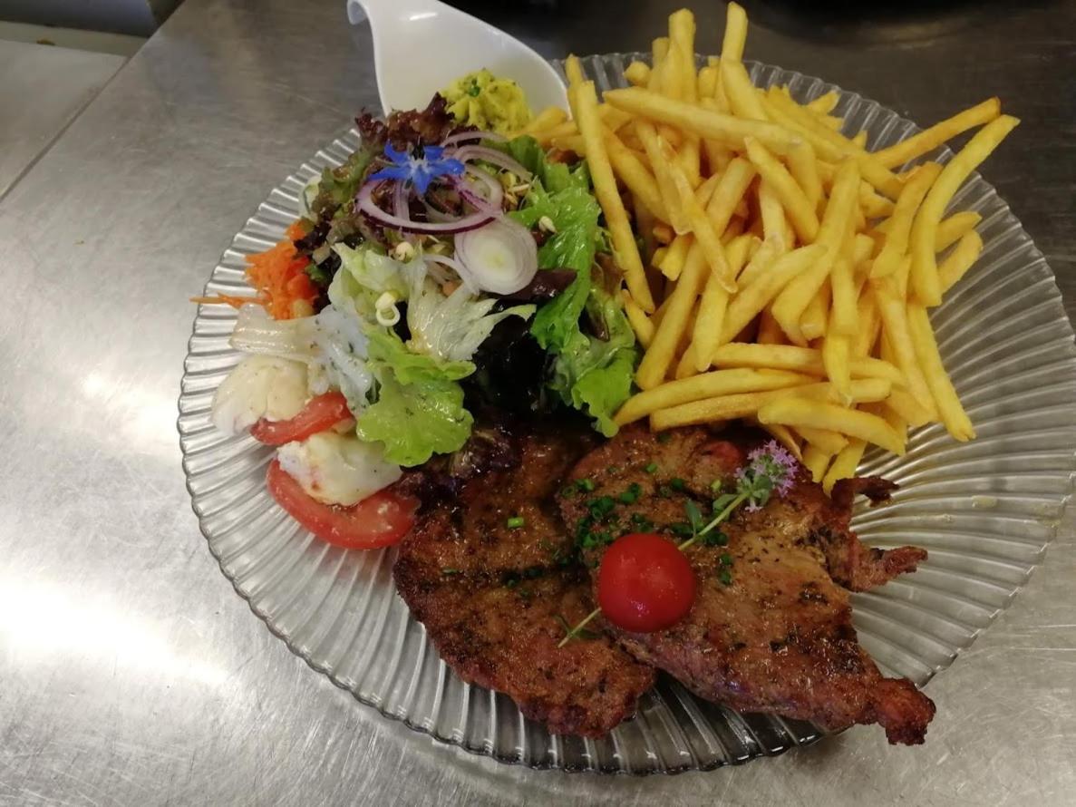 Hotel Restaurant Albans Sonne Bad Rippoldsau-Schapbach Bagian luar foto