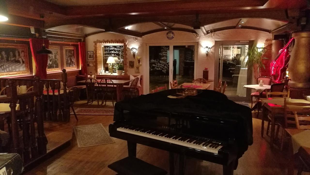 Hotel Restaurant Albans Sonne Bad Rippoldsau-Schapbach Bagian luar foto